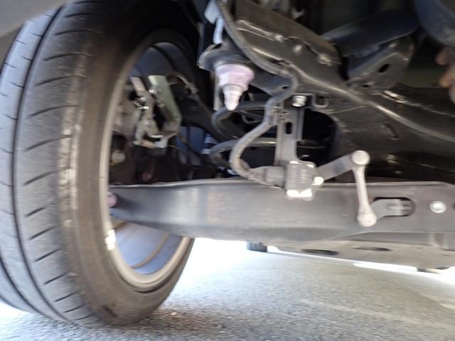 プリウス Ｓツーリングセレクション　後期型　モデリスタエアロ　純正９インチハイレゾ音源対応ナビ走行中ＴＶ　全方位カメラ　ＥＴＣ２．０　純正ドラレコ　スマートキー２本　黒革調シート　シートヒーター　純正ＯＰデジタルインナーミラー（13枚目）