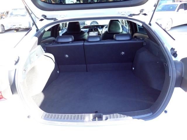 プリウス Ｓツーリングセレクション　後期型　モデリスタエアロ　純正９インチハイレゾ音源対応ナビ走行中ＴＶ　全方位カメラ　ＥＴＣ２．０　純正ドラレコ　スマートキー２本　黒革調シート　シートヒーター　純正ＯＰデジタルインナーミラー（15枚目）