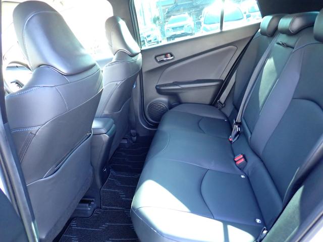 プリウス Ｓツーリングセレクション　後期型　モデリスタエアロ　純正９インチハイレゾ音源対応ナビ走行中ＴＶ　全方位カメラ　ＥＴＣ２．０　純正ドラレコ　スマートキー２本　黒革調シート　シートヒーター　純正ＯＰデジタルインナーミラー（17枚目）