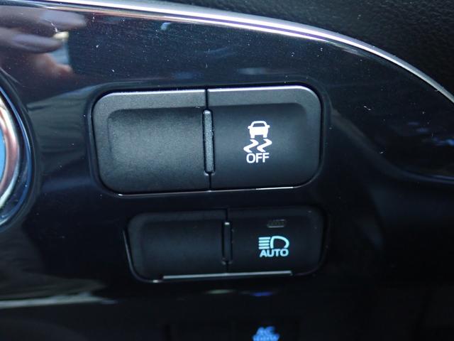 プリウス Ｓツーリングセレクション　後期型　モデリスタエアロ　純正９インチハイレゾ音源対応ナビ走行中ＴＶ　全方位カメラ　ＥＴＣ２．０　純正ドラレコ　スマートキー２本　黒革調シート　シートヒーター　純正ＯＰデジタルインナーミラー（33枚目）