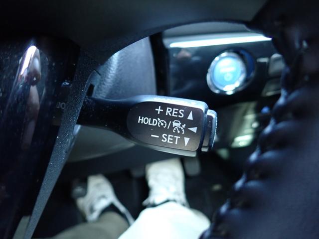 プリウス Ｓツーリングセレクション　後期型　モデリスタエアロ　純正９インチハイレゾ音源対応ナビ走行中ＴＶ　全方位カメラ　ＥＴＣ２．０　純正ドラレコ　スマートキー２本　黒革調シート　シートヒーター　純正ＯＰデジタルインナーミラー（37枚目）