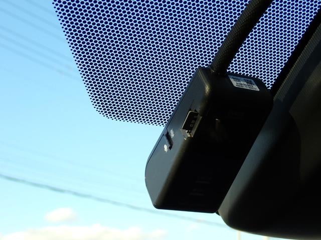 プリウス Ｓツーリングセレクション　後期型　モデリスタエアロ　純正９インチハイレゾ音源対応ナビ走行中ＴＶ　全方位カメラ　ＥＴＣ２．０　純正ドラレコ　スマートキー２本　黒革調シート　シートヒーター　純正ＯＰデジタルインナーミラー（42枚目）