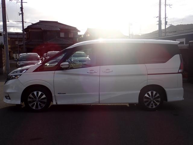 セレナ ハイウェイスターG 純正9インチナビ 純正フリップダウン ハンズフリー両側電動ドア ETC 全方位カメラ ドラレコ 快適パック セーフティー&セキュリティパック 電子パーキングブレーキ LEDライト スマートキー(5枚目)