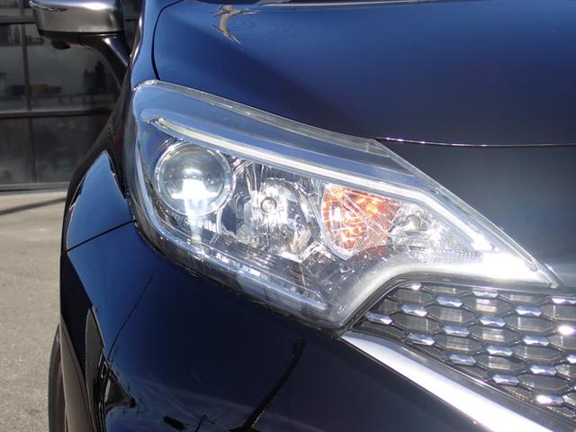 ノート ｅ－パワー　Ｘ　モード・プレミア　リア修復　特別仕様車モードプレミア専用インテリアグレージュ×ブラウンコンビシート　専用オーテック１５インチアルミ　純正ナビ走行中ＴＶ　全方位カメラ　ＥＴＣ　純正ドラレコ　スマートキー　衝突軽減ブレーキ（22枚目）