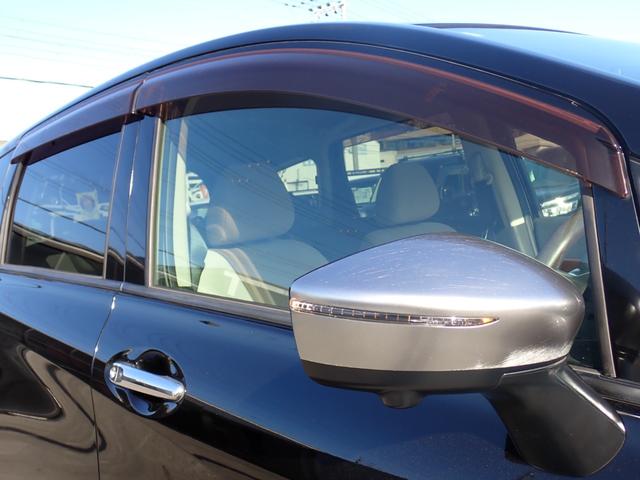 ノート ｅ－パワー　Ｘ　モード・プレミア　リア修復　特別仕様車モードプレミア専用インテリアグレージュ×ブラウンコンビシート　専用オーテック１５インチアルミ　純正ナビ走行中ＴＶ　全方位カメラ　ＥＴＣ　純正ドラレコ　スマートキー　衝突軽減ブレーキ（23枚目）