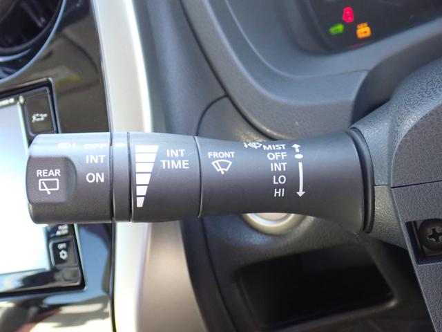 ノート ｅ－パワー　Ｘ　モード・プレミア　リア修復　特別仕様車モードプレミア専用インテリアグレージュ×ブラウンコンビシート　専用オーテック１５インチアルミ　純正ナビ走行中ＴＶ　全方位カメラ　ＥＴＣ　純正ドラレコ　スマートキー　衝突軽減ブレーキ（35枚目）