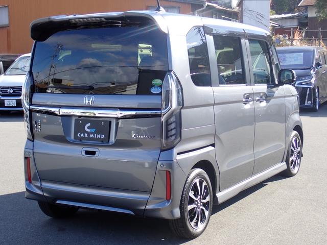 N-BOXカスタム G・スロープLホンダセンシング 福祉車両 車いす仕様車 スローパー リモコン付き電動ウインチ 純正8インチプレミアムインターナビ走行中TV ETC Bカメラ 純正ドラレコ 左電動ドア 右イージークローザードア スマートキー(8枚目)