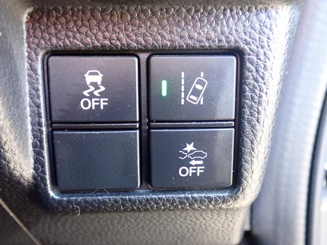 N-BOXカスタム G・スロープLホンダセンシング 福祉車両 車いす仕様車 スローパー リモコン付き電動ウインチ 純正8インチプレミアムインターナビ走行中TV ETC Bカメラ 純正ドラレコ 左電動ドア 右イージークローザードア スマートキー(24枚目)