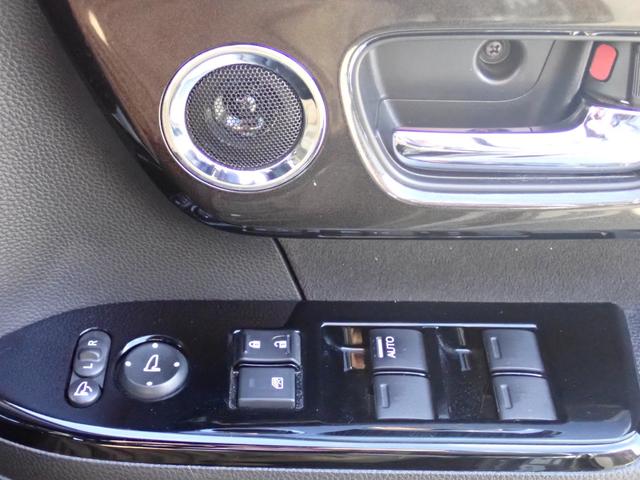 N-BOXカスタム G・スロープLホンダセンシング 福祉車両 車いす仕様車 スローパー リモコン付き電動ウインチ 純正8インチプレミアムインターナビ走行中TV ETC Bカメラ 純正ドラレコ 左電動ドア 右イージークローザードア スマートキー(36枚目)