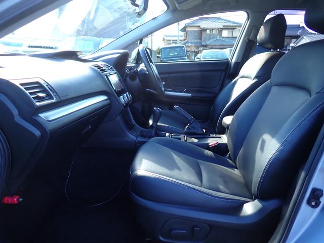 インプレッサスポーツ １．６ｉ－Ｌ　ブラックレザーセレクション　５速ＭＴ　４ＷＤ　アプライドモデル最終Ｅ型　ＯＰスマートキー２本　ＯＰＨＩＤライト＆フォグ＆アクセサリーライナー　純正フルセグナビ走行中ＴＶ　ＥＴＣ　Ｂカメラ　前後ドラレコ（18枚目）