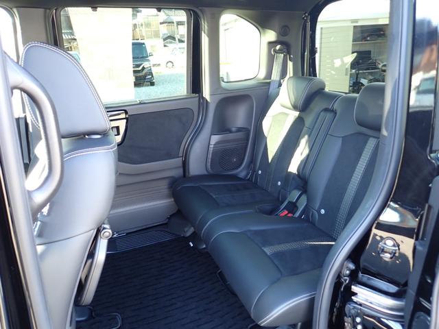 Ｎ－ＢＯＸカスタム Ｌターボ　後期型　純正８インチプレミアムインターナビ走行中ＴＶ　ＥＴＣ　Ｂカメラ　純正前後ドライブレコーダー　ＵＳＢ給電　純正ＯＰデジタルインナーミラー　両側電動ドア　衝突軽減ブレーキ　電子パーキングブレーキ（17枚目）