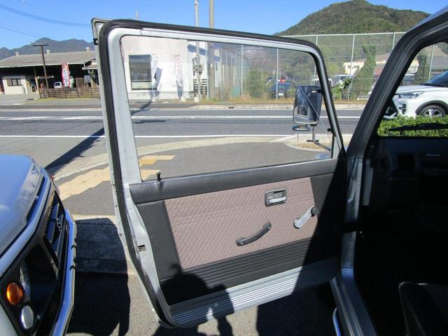 ジムニー ワイルドウインドリミテッド　ＡＴ　　エアコンｏｋ（36枚目）