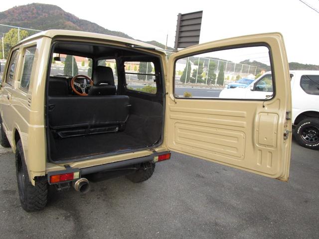 ジムニー ワイルドウインドリミテッド 1型グリル マフラー(17枚目)