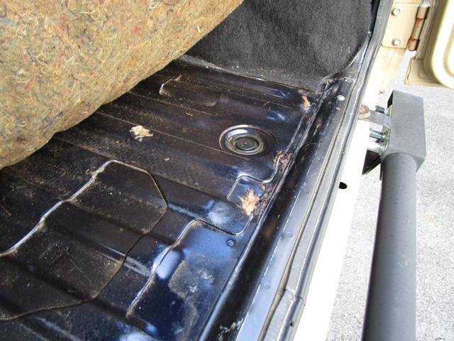 ジムニー ワイルドウインドリミテッド 1型グリル マフラー(20枚目)