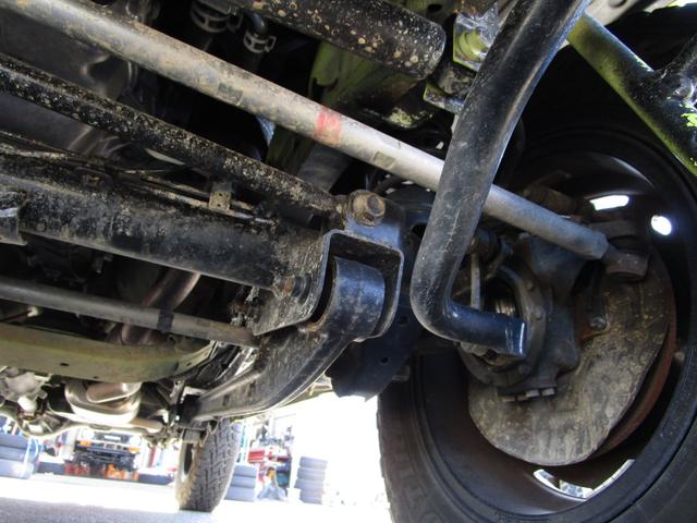 ジムニー ＸＬ　バッテリー新品、ＫＬＣグリル、スキッドプレート、外品ステアリング、前後バンパー、オプカンタイヤ、トピーホイール、ツートン塗装、ＥＴＣ、ドライブレコーダー、スモークテール（19枚目）