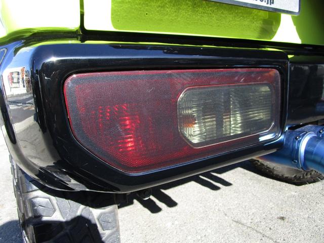 ジムニー ＸＬ　バッテリー新品、ＫＬＣグリル、スキッドプレート、外品ステアリング、前後バンパー、オプカンタイヤ、トピーホイール、ツートン塗装、ＥＴＣ、ドライブレコーダー、スモークテール（24枚目）