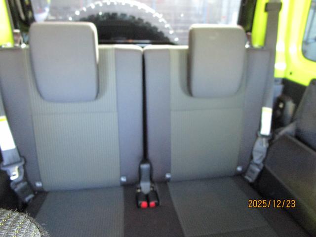 ジムニー ＸＬ　バッテリー新品、ＫＬＣグリル、スキッドプレート、外品ステアリング、前後バンパー、オプカンタイヤ、トピーホイール、ツートン塗装、ＥＴＣ、ドライブレコーダー、スモークテール（48枚目）