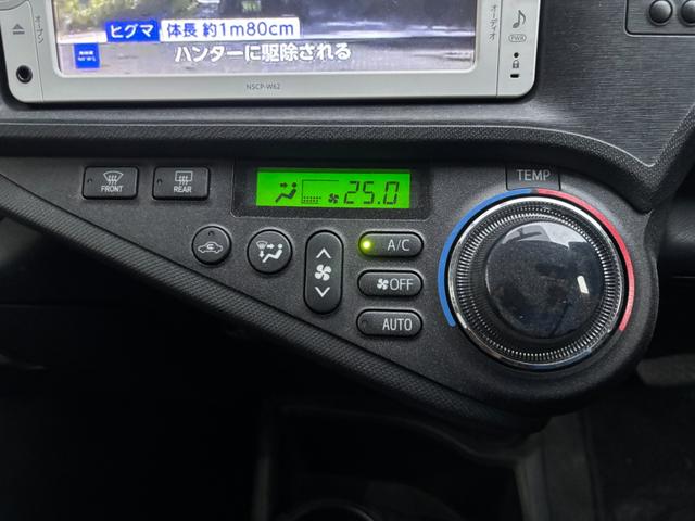 アクア Ｇ　スマートキー　スペアキー　プッシュスタート　ＥＴＣ　電格ミラー　ステリングリモコン　ＰＳ　ＰＷ　ＡＡＣ　純正ナビ　シートリフター　バックカメラ　ハイブリット（12枚目）