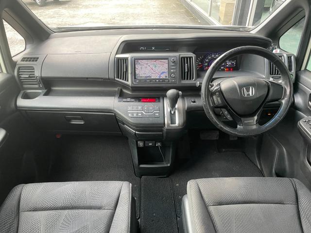 ステップワゴンスパーダ Z HDDナビエディション ETC 両側パワースライド オートライト 純正HDDナビ バックカメラ ダブルエアコン フルセグ DVD再生(20枚目)