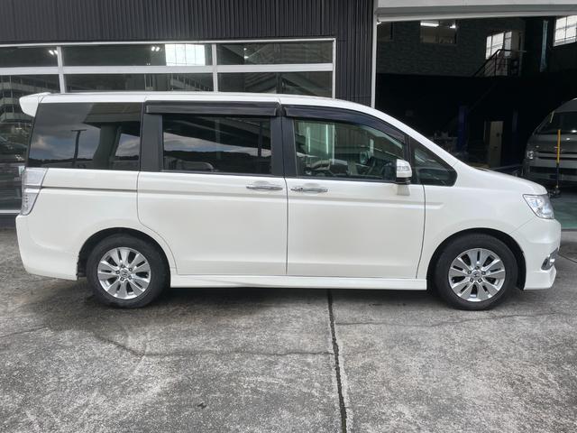 ステップワゴンスパーダ Z HDDナビエディション ETC 両側パワースライド オートライト 純正HDDナビ バックカメラ ダブルエアコン フルセグ DVD再生(32枚目)