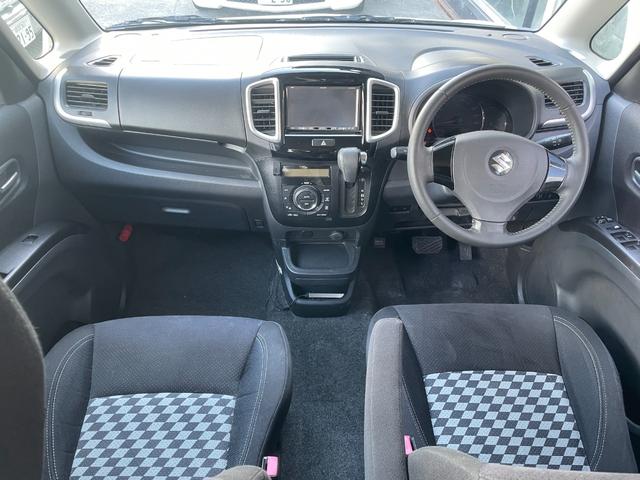 ソリオ ブラック＆ホワイトＩＩ　プッシュスタート　スマートキー２個　ＥＴＣ　片側パワースライド　サイドウインカー　電格　フォグランプ　オートエアコン　シートヒーター（5枚目）