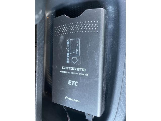 ソリオ ブラック＆ホワイトＩＩ　プッシュスタート　スマートキー２個　ＥＴＣ　片側パワースライド　サイドウインカー　電格　フォグランプ　オートエアコン　シートヒーター（10枚目）