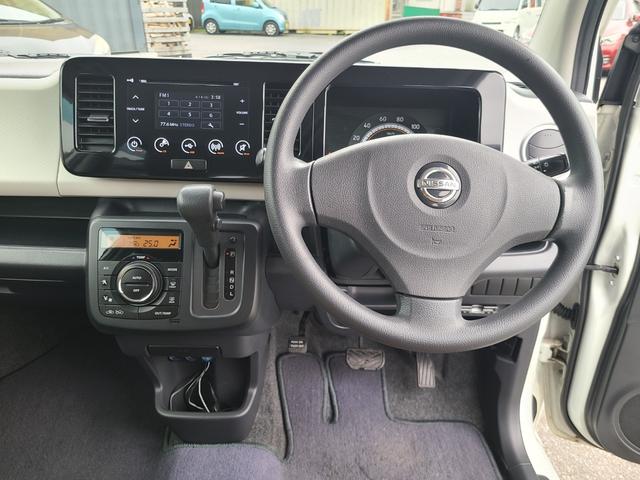 モコ Ｘ　ＥＴＣ　スマートキー　電動格納ミラー　ベンチシート　ＣＶＴ　盗難防止システム　ＡＢＳ　ＣＤ　ＵＳＢ　衝突安全ボディ　エアコン　パワーステアリング　パワーウィンドウ（2枚目）