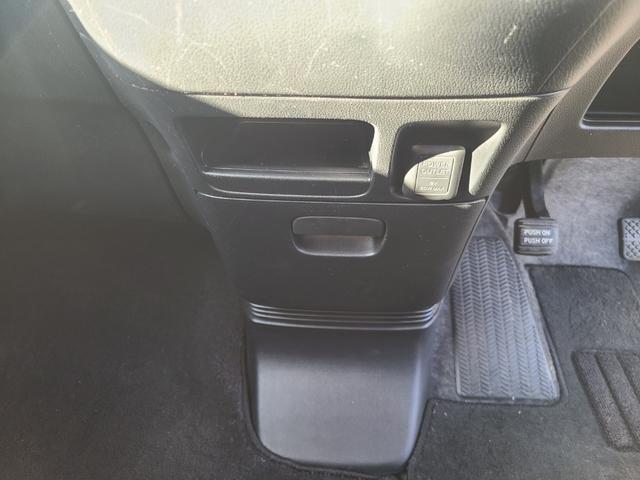 Ｎ－ＢＯＸカスタム Ｇ・Ｌパッケージ　両側スライド・片側電動　ナビ　ＴＶ　オートライト　ＨＩＤ　スマートキー　アイドリングストップ　電動格納ミラー　ベンチシート　ＣＶＴ　盗難防止システム　ＡＢＳ　ＥＳＣ　ＣＤ　ＤＶＤ再生　ＵＳＢ（34枚目）