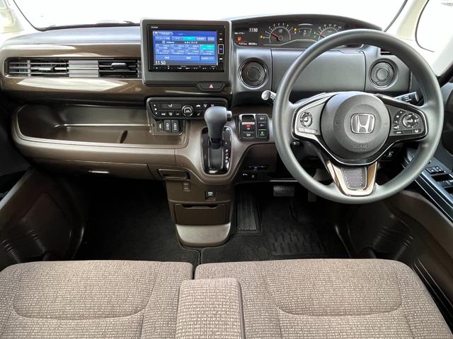 Ｎ－ＢＯＸ 　Ｌ　コーディネートスタイル　禁煙車　純正ナビ（ＤＶＤ／ＣＤ／ＳＤ／ＢＴ／ＵＳＢ／フルセグ　バックカメラ　ＥＴＣ　両側パワースライドドア　両側シートヒーター　電子パーキング　ホンダセンシング（9枚目）
