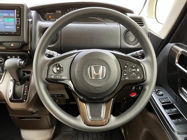 Ｎ－ＢＯＸ 　Ｌ　コーディネートスタイル　禁煙車　純正ナビ（ＤＶＤ／ＣＤ／ＳＤ／ＢＴ／ＵＳＢ／フルセグ　バックカメラ　ＥＴＣ　両側パワースライドドア　両側シートヒーター　電子パーキング　ホンダセンシング（19枚目）