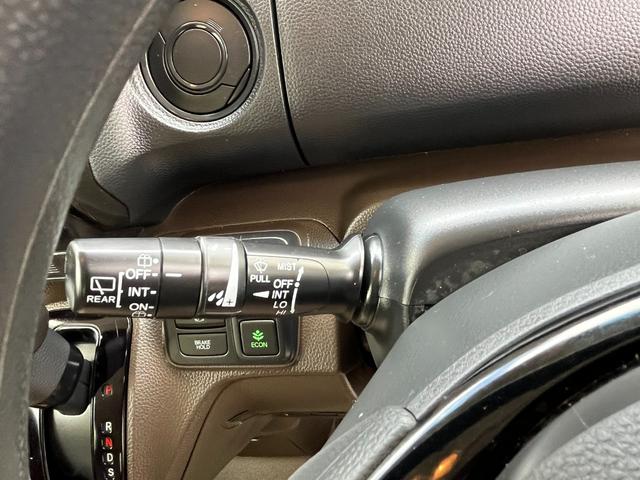 Ｎ－ＢＯＸ 　Ｌ　コーディネートスタイル　禁煙車　純正ナビ（ＤＶＤ／ＣＤ／ＳＤ／ＢＴ／ＵＳＢ／フルセグ　バックカメラ　ＥＴＣ　両側パワースライドドア　両側シートヒーター　電子パーキング　ホンダセンシング（21枚目）
