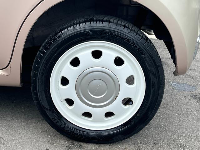 アルトラパンショコラ Ｇ　禁煙車　社外ナビ（ワンセグ／ＡＭ／ＦＭ／ＵＳＢ／ＢＴ）　バックカメラ　純正マット　プッシュスタート　スマートキー　オートライト　アイドリングストップ　革巻きハンドル　バイザー（6枚目）