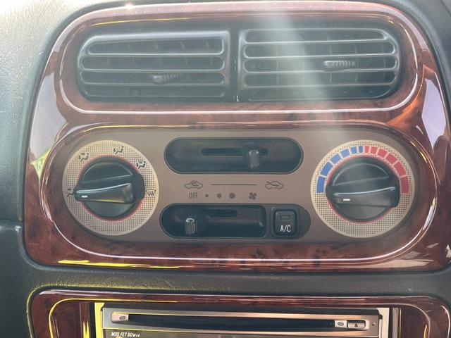 オプティ クラシック　禁煙車　ＡＴ　オーディオ　ＡＭ　ＦＭ　ＣＤ　マニュアルエアコン　革＆ウッドコンビハンドル　電格メッキドアミラー　メッキドアハンドル　マット（22枚目）