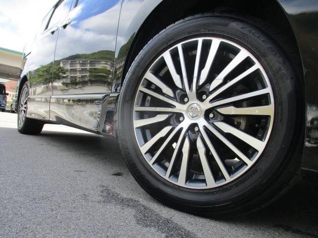 エルグランド ２５０ハイウェイスターＳ　７人乗り　純正８インチＳＤナビ　フリップダウンリアモニター　両側パワスラ　スマートキー　クルコン　ハーフレザーシート　ＬＥＤヘッドライト　バックカメラ　ＥＴＣ　ドラレコ　純正１８インチアルミ（19枚目）