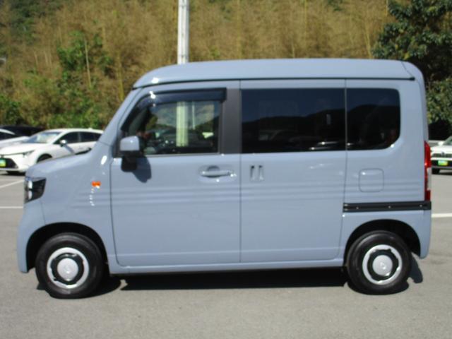 Ｎ－ＶＡＮ＋スタイル ファン・ターボ　４ＷＤ　ターボ　パナソニックメモリーナビ　バックカメラ　ステリモ　スマートキー　レーダークルーズ　衝突軽減　レーンキープ　ＬＥＤヘッドライト　フォグ　オートライト　オートエアコン（5枚目）