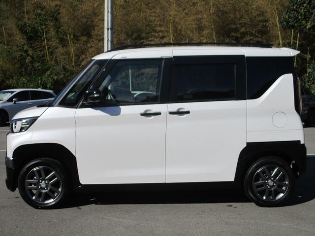デリカミニ Ｔ　プレミアム　４ＷＤ　ターボ　純正９インチメモリーナビ　マルチアラウンドビューモニター　デジタルルームミラー　両側パワスラ　スマートキー　フロントシートヒーター　ハンドルヒーター　マイパイロット　ＬＥＤライト（5枚目）