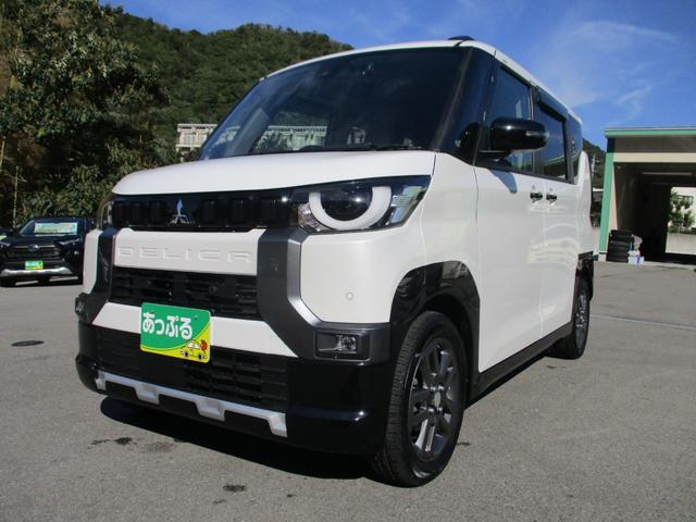 デリカミニ Ｔ　プレミアム　４ＷＤ　ターボ　純正９インチメモリーナビ　マルチアラウンドビューモニター　デジタルルームミラー　両側パワスラ　スマートキー　フロントシートヒーター　ハンドルヒーター　マイパイロット　ＬＥＤライト（7枚目）