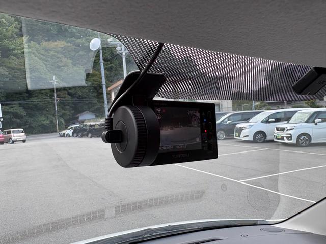 ワゴンＲ ＦＸリミテッド　ＣＤオーディオ（ＡＭ／ＦＭ／ＣＤ）スマートキー２個　プッシュスタート　ＥＴＣ　ドラレコ　オートエアコン　パワステ　パワーウインドウ　ＡＢＳ　Ｗエアバッグ　バイザー　マット　純正１４インチアルミ（27枚目）