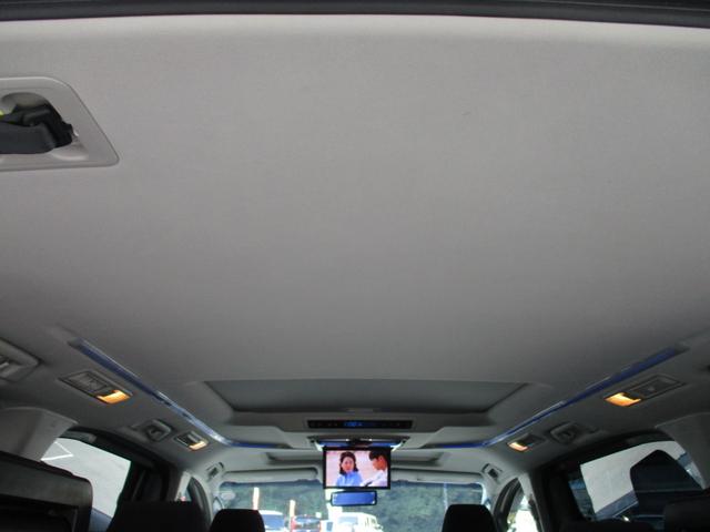 ヴェルファイア ２．５Ｚ　８人乗　アルパイン１０インチメモリーナビ＆リアモニター　ツインムーンルーフ　両側パワスラ　スマートキー２個　社外デジタルルームミラー　ＬＥＤヘッドライト　電子パーキング　オートホールド　純正１７ＡＷ（14枚目）