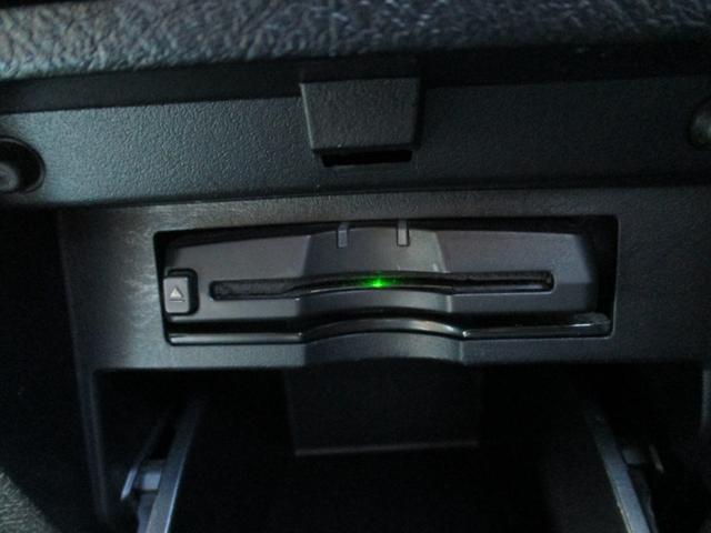 ヴェルファイア ２．５Ｚ　８人乗　アルパイン１０インチメモリーナビ＆リアモニター　ツインムーンルーフ　両側パワスラ　スマートキー２個　社外デジタルルームミラー　ＬＥＤヘッドライト　電子パーキング　オートホールド　純正１７ＡＷ（27枚目）