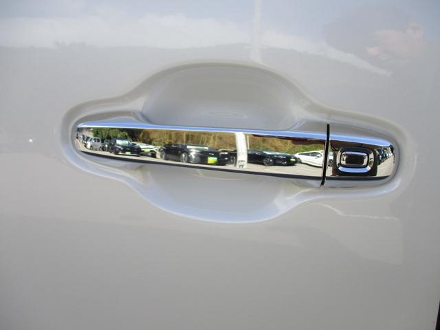 ヴェルファイア ２．５Ｚ　８人乗　アルパイン１０インチメモリーナビ＆リアモニター　ツインムーンルーフ　両側パワスラ　スマートキー２個　社外デジタルルームミラー　ＬＥＤヘッドライト　電子パーキング　オートホールド　純正１７ＡＷ（56枚目）