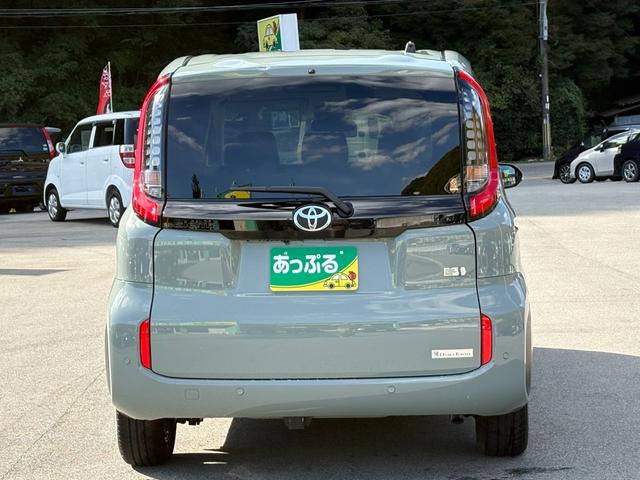 シエンタ ハイブリッドＺ　５人乗　メーカー１０．５インチナビ　バックカメラ　前後ドラレコ　ＡＣ１００Ｖ電源　両側パワスラ　スマートキー２個　レーダークルーズ　衝突軽減　ＢＳＭ　ＬＥＤヘッドライト　純正１５インチアルミ（3枚目）