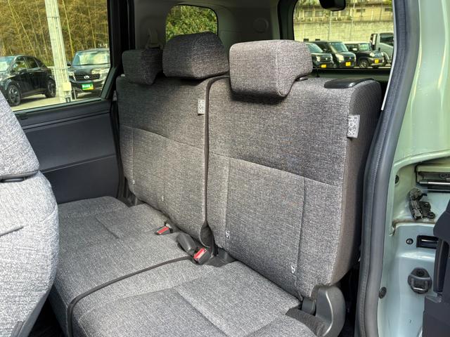 シエンタ ハイブリッドＺ　５人乗　メーカー１０．５インチナビ　バックカメラ　前後ドラレコ　ＡＣ１００Ｖ電源　両側パワスラ　スマートキー２個　レーダークルーズ　衝突軽減　ＢＳＭ　ＬＥＤヘッドライト　純正１５インチアルミ（13枚目）