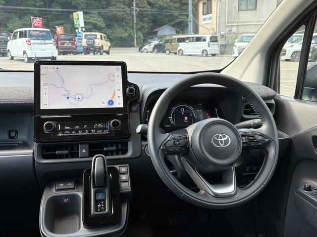 シエンタ ハイブリッドＺ　５人乗　メーカー１０．５インチナビ　バックカメラ　前後ドラレコ　ＡＣ１００Ｖ電源　両側パワスラ　スマートキー２個　レーダークルーズ　衝突軽減　ＢＳＭ　ＬＥＤヘッドライト　純正１５インチアルミ（16枚目）