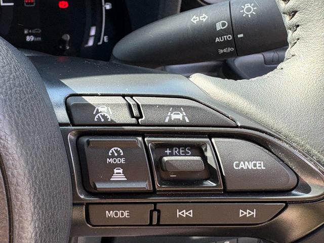 シエンタ ハイブリッドＺ　５人乗　メーカー１０．５インチナビ　バックカメラ　前後ドラレコ　ＡＣ１００Ｖ電源　両側パワスラ　スマートキー２個　レーダークルーズ　衝突軽減　ＢＳＭ　ＬＥＤヘッドライト　純正１５インチアルミ（26枚目）