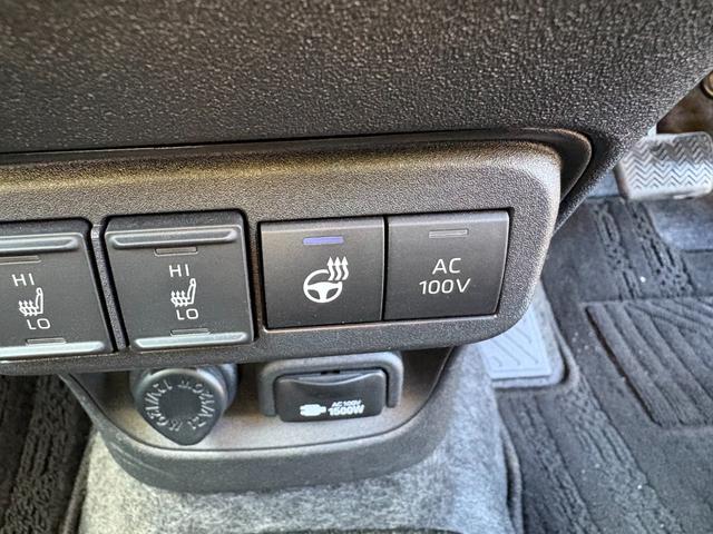 シエンタ ハイブリッドＺ　５人乗　メーカー１０．５インチナビ　バックカメラ　前後ドラレコ　ＡＣ１００Ｖ電源　両側パワスラ　スマートキー２個　レーダークルーズ　衝突軽減　ＢＳＭ　ＬＥＤヘッドライト　純正１５インチアルミ（36枚目）