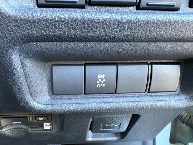 シエンタ ハイブリッドＺ　５人乗　メーカー１０．５インチナビ　バックカメラ　前後ドラレコ　ＡＣ１００Ｖ電源　両側パワスラ　スマートキー２個　レーダークルーズ　衝突軽減　ＢＳＭ　ＬＥＤヘッドライト　純正１５インチアルミ（40枚目）