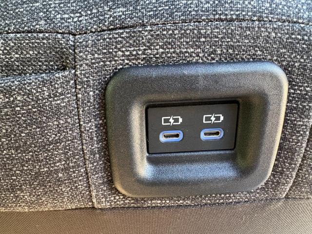 シエンタ ハイブリッドＺ　５人乗　メーカー１０．５インチナビ　バックカメラ　前後ドラレコ　ＡＣ１００Ｖ電源　両側パワスラ　スマートキー２個　レーダークルーズ　衝突軽減　ＢＳＭ　ＬＥＤヘッドライト　純正１５インチアルミ（53枚目）