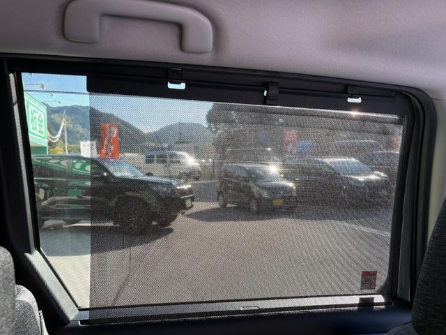 シエンタ ハイブリッドＺ　５人乗　メーカー１０．５インチナビ　バックカメラ　前後ドラレコ　ＡＣ１００Ｖ電源　両側パワスラ　スマートキー２個　レーダークルーズ　衝突軽減　ＢＳＭ　ＬＥＤヘッドライト　純正１５インチアルミ（54枚目）