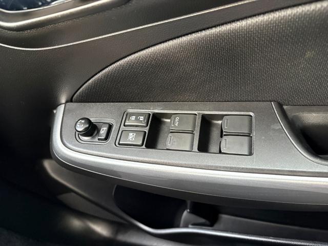 スイフト RS 5MT 純正8インチメモリーナビ 全方位モニター ステリモ ETC スマートキー 衝突軽減 レーダークルーズ 運転席シートヒーター ブラインドスポットモニター LEDヘッドライト 純正16アルミ(36枚目)